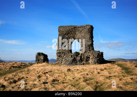 Reste von 13. Jahrhundert Schloss bei Dunnideer Kastell in der Nähe von Insch, Aberdeenshire, UK. Stockfoto