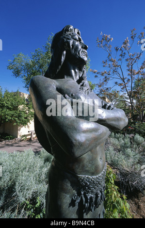 Bronzestatue eines indianischen Mannes in Santa Fe New Mexico USA Stockfoto