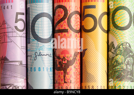 $5 $10 $20 $50 $100 australische Dollar-Noten gerollt Stockfoto