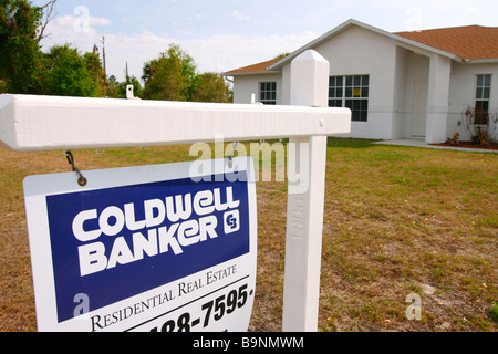 eine Abschottung ausgeschlossenen bankeigenen Haus zum Verkauf in Florida Stockfoto