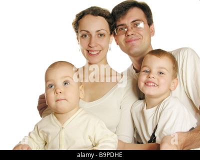 vierköpfige Familie isoliert Stockfoto