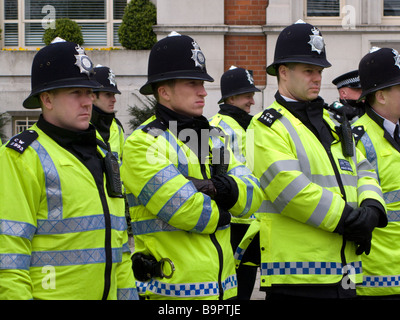 Polizei auf G20-Protest im Zentrum von London, März 28.03.09. Stockfoto