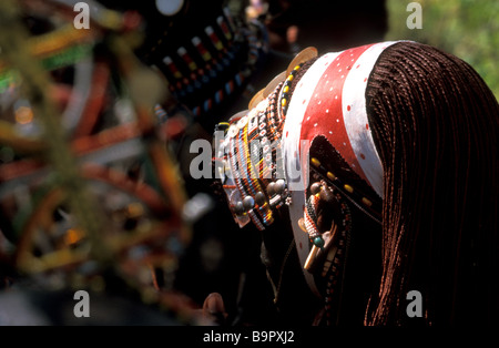 Samburu mans Kopfbedeckungen Stockfoto