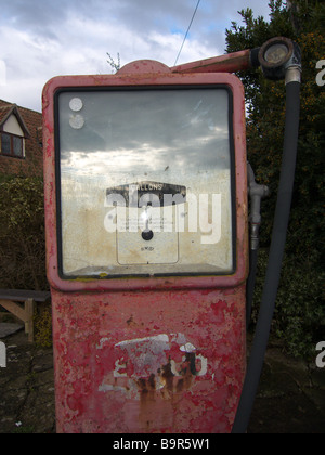 Alte Benzin pumpen Aust South Gloucestershire, England Stockfoto