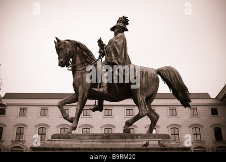 die Charles Phillip von Schwarzenberg Denkmal befindet sich am Schwarzenbergplatz im ersten Bezirk von Wien Stockfoto