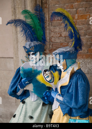 Venedig Karneval Teilnehmer an der Piazza San Marco Stockfoto