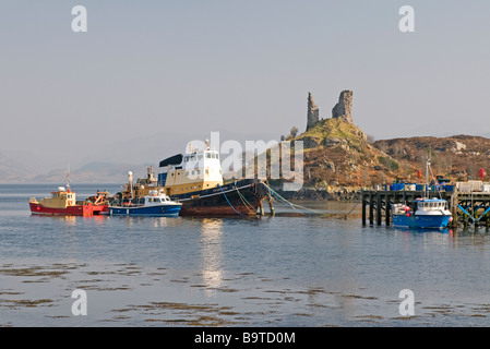 Die Ruinen der Burg Maol mit Blick auf Kyleakin Isle Of Skye Inverness-Shire schottischen Highlands SCO 2216 Stockfoto