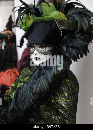 Karneval in Venedig-Teilnehmer an der Piazza San Marco Stockfoto