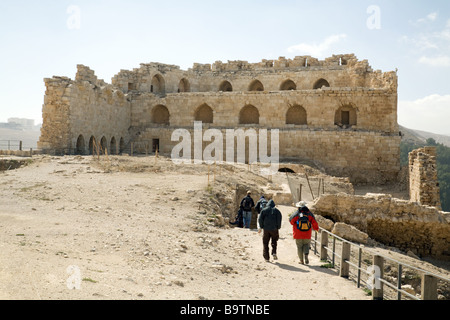 Touristen in Kerak Burg, Jordanien Stockfoto