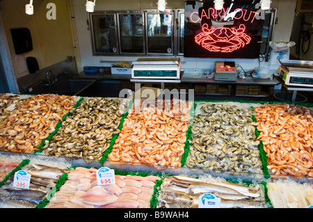 Frische Meeresfrüchte, angezeigt auf dem Fischmarkt am Kai in der Innenstadt von Washington D.C. Stockfoto