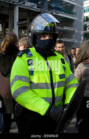 Bereitschaftspolizei am G20-Gipfel Proteste Bishopsgate City of London UK Stockfoto