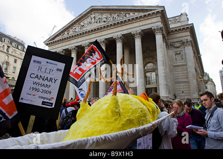 G20-Demonstration vor der Bank of England in London am 1. April 2009 den Spitznamen Financial Narren Tag Stockfoto