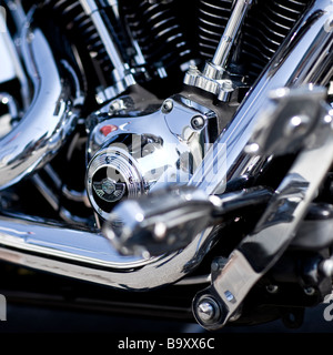 Motorrad, Motorrad, Harey Davidson glänzende Rohre Stockfoto