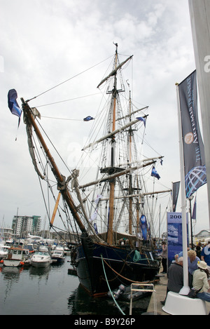 Der Earl of Pembroke drei Masten quadratischen Rig Großsegler während der Artemis Transat Festival 2008, Barbican, Plymouth, Devon, UK Stockfoto