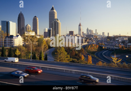 Beschäftigt Schnellstraßen mit Verkehr, Atlanta Stockfoto