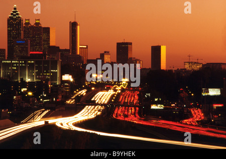 Beschäftigt Schnellstraßen mit Verkehr, Atlanta Stockfoto