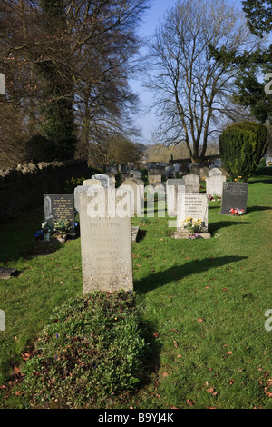 Grabstein von Douglas Jay, Arbeits-Wartungstafel und Cabinet Minister, am Minster Lovell Kirche St Kenelm Stockfoto