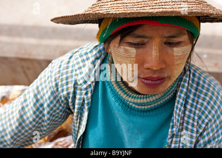 Bamar Frau Anbieter im Shan State in Myanmar Stockfoto