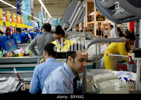 Kasse, Carrefour-Supermarkt, Ciy Center Mall, Kairo, Ägypten Stockfoto