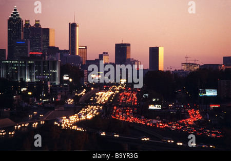 Beschäftigt Schnellstraßen mit Verkehr, Atlanta Stockfoto