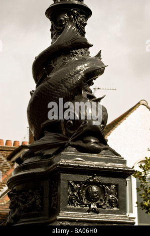 Verzierten Körper des viktorianischen Lampost, das die Brücke am Hornsey Lane Highgate North London gehört. Stockfoto