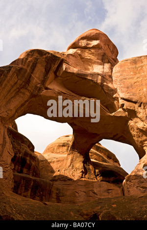 Schädel-Bogen im feurigen Ofen Arches National Park in der Nähe von Moab Utah Stockfoto