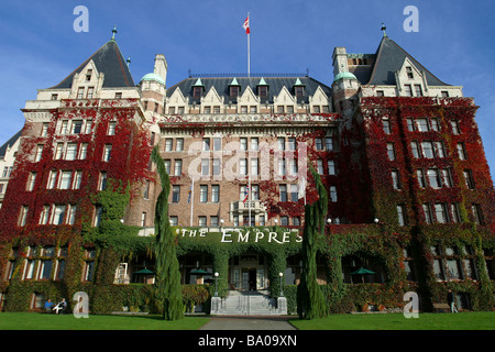 Blick auf das Fairmont Empress Hotel in der Innenstadt von Victoria, Britisch-Kolumbien Inner Harbour, Kanada. Stockfoto