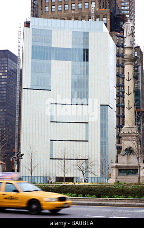 Das Museum für Kunst und Design am 2 Columbus Circle, entworfen von Allied Works Architektur (für nur zur redaktionellen Nutzung) Stockfoto