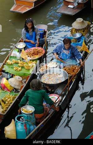 Der schwimmende Markt in Damnoen Saduak Stockfoto