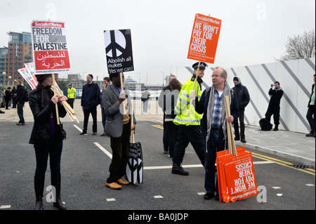 Demonstranten in London während des G20-Gipfels - 2. April.  2009 Stockfoto