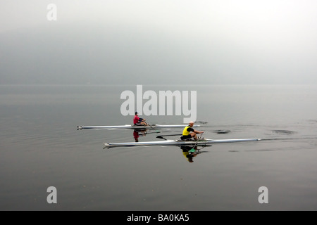 Englische Ruderer am Lago d ' Orta Italien Stockfoto