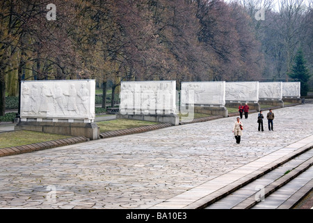 Sowjetischen Ehrenmal, Treptower Park, Berlin, Deutschland Stockfoto