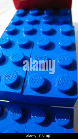 Childs Kunststoff Legobausteine Stockfoto
