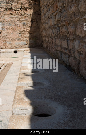 Alte WC in Ephesus, Türkei. Stockfoto