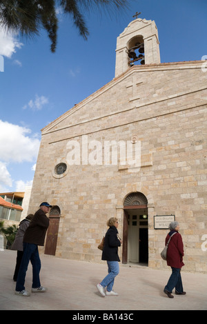 Die griechische orthodoxe Kirche von St George, beherbergt die Madaba-Mosaik-Karte des Heiligen Landes; Madaba, Jordanien Stockfoto