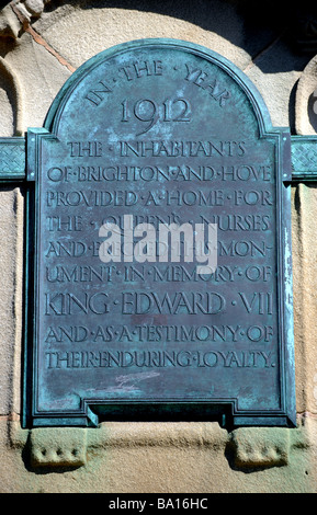 Denkmal in Erinnerung an König Edward VII, bekannt als der Frieden-Statue auf der Brighton und Hove Begrenzung Sussex März 2009 Stockfoto