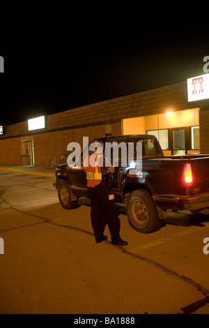 Nüchternheit-Checkpoint in ländlichen amerikanischen Kleinstadt. In Zusammenarbeit mit MADD, Mütter gegen Trunkenheit am Steuer. Stockfoto