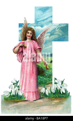 Nostalgische Kinder Engel mit Blüten in Rosa mit christlichen Kreuz in der Natur Stockfoto