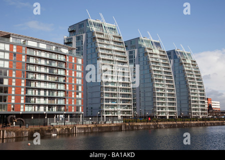 Salford Kais größere Manchester England UK Stadterneuerung in sanierten Dockland um Manchester Ship Canal Huron Becken Stockfoto