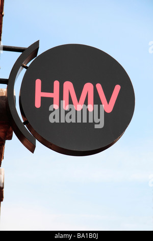 Das Schild über dem Eingang zu den Musikladen HMV in Richmond, Surrey, UK. Mar 2009 Stockfoto