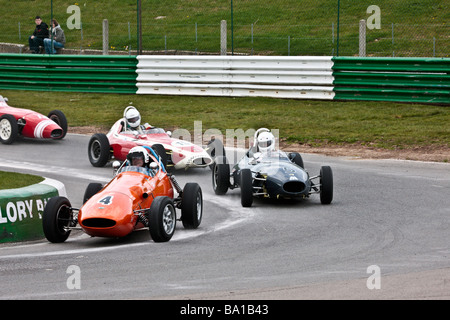 750 Motor Club historische Formel Junior Meisterschaftsrennen Stockfoto