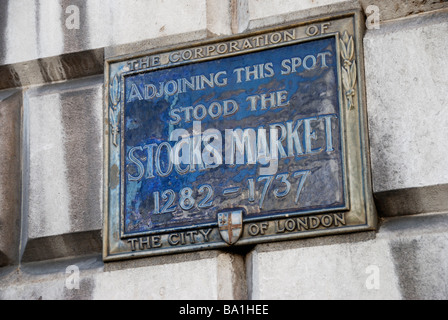 Blaue Plakette markiert die Lage des ehemaligen Aktien-Markt in der City of London Stockfoto