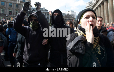 LONDON 1 April Bild zeigt die G20 Proteste bei der Bank of England Bank Of England London 1. April 2009 Stockfoto