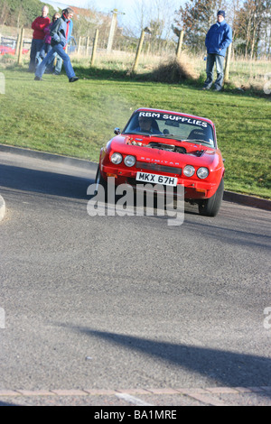 Reliant Scimitar Grundspeed während einer Autotest-Veranstaltung in zunächst Country Park, County Down, Nordirland Stockfoto