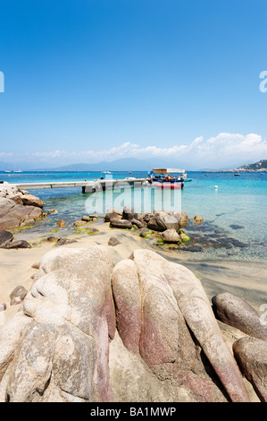 Strand und Steg am Campomoro, in der Nähe von Propriano, Golf von Valinco, Korsika, Frankreich Stockfoto