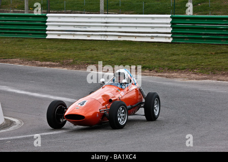 750 Motor Club historische Formel Junior Meisterschaftsrennen Stockfoto