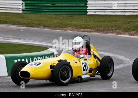 750 Motor Club historische Formel Junior Meisterschaftsrennen Stockfoto