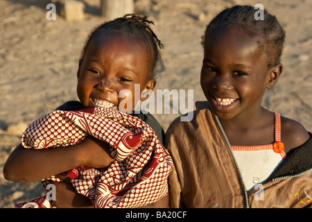 Lachend malische Mädchen Djenne Mali Westafrika Stockfoto