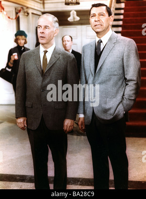 RASTERFAHNDUNG 1950er/60er Jahre US TV-Krimiserie mit Jack Webb als Sgt Joe Freitag auf der rechten Seite und Ben Alexander. Stockfoto