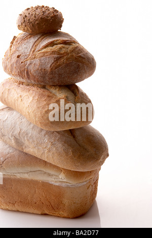 Stapel von verschiedenen Brotsorten Stockfoto